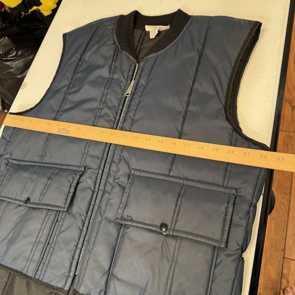 Vintage Hollofil 808 Quilted Hunting Vest Mens XL Navy Blue Cargo Pockets Zip Up - Picture 7 of 8
